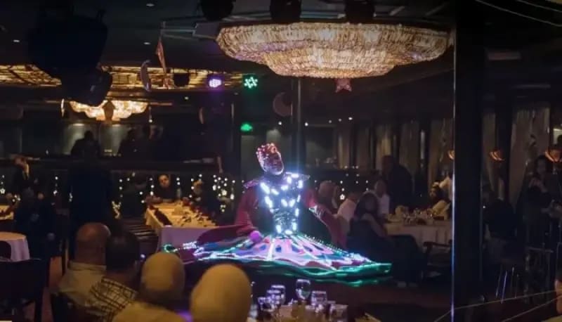 Cena En Crucero Por El Nilo En El Cairo